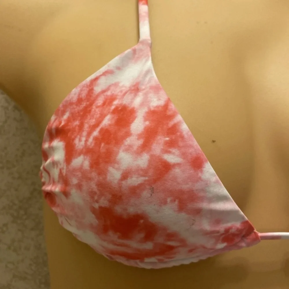 Fashion Nova Tie-Dye Bikini Top in Pink and White